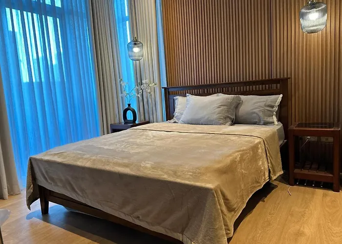 Cozy, Spacious 1 Bedroom Condo, Reach St Lukes Bgc By Foot