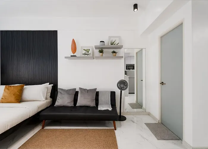 New! Modern Condo In Greenbelt Makati With Pool & Gym