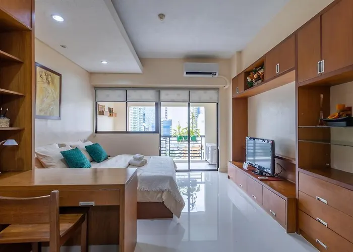 Relax & Wfh In Vibrant & Cozy Greenbelt Condo With Pool