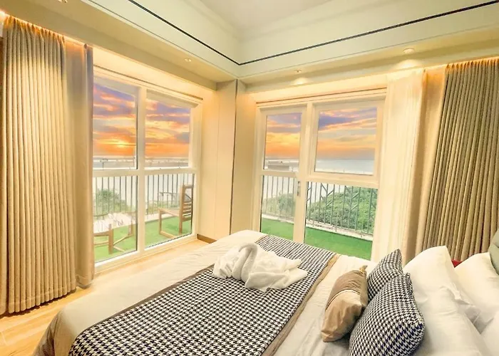 Modern Luxury 5Br Sunset View Beside Okada Manila