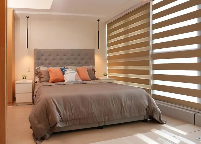 Best 1Br In Uptown Bgc - Near Mitsukoshi & Malls
