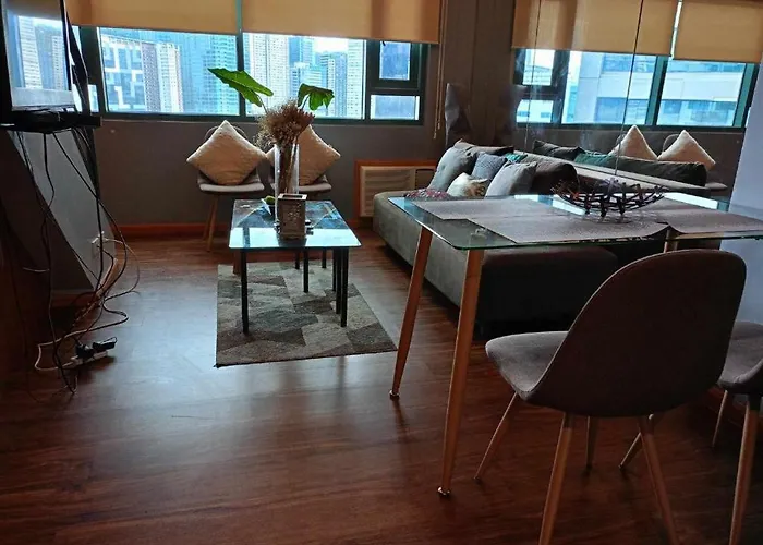Loft condo beside Shangri-La Fort