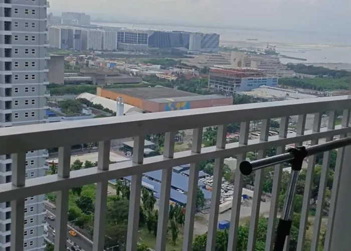 Staycation At A Breeze 01
