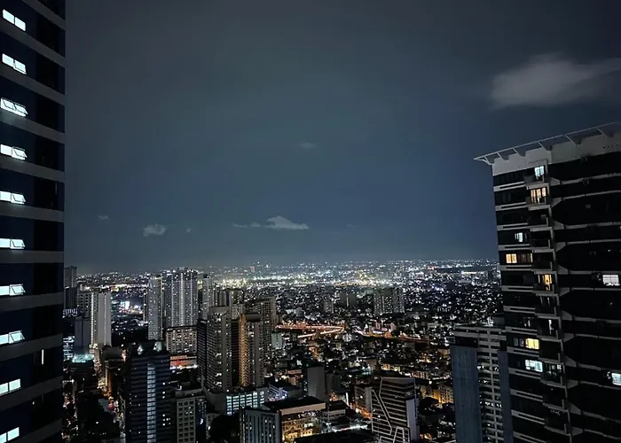 Fully Furnished One-Bedroom Unit With Balcony And A Beautiful City View