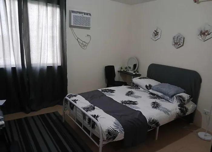 Rr'S Condostay Commonwealth Quezon City
