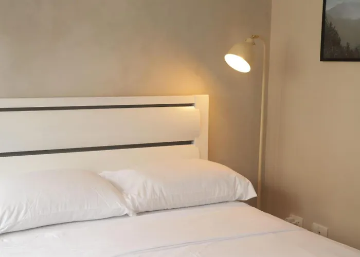 Cozy Studio In Salcedo Village Makati Near Ayala
