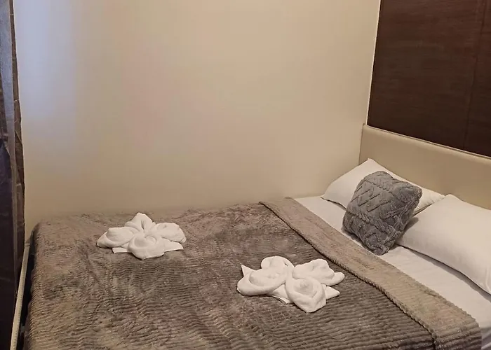Urban Space 1Br With Balcony