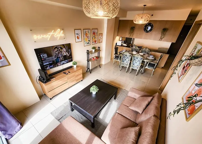 Spacious 2Br 110Sqm, Near Moa, Ps4, Printer