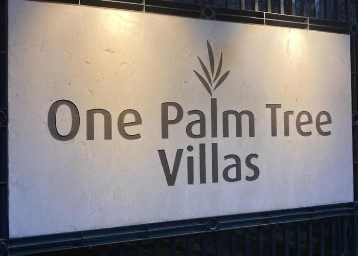 Sheila'S Condotel At One Palm Tree
