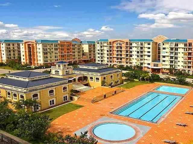 Flat Naia Manila Chateau Elysee Pool View