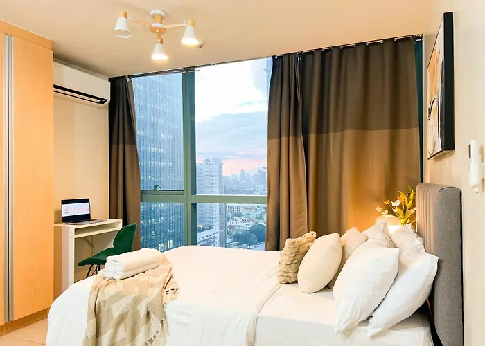 Prime 1Br Condo Infront Grand Hyatt Bgc #Oursw20D1