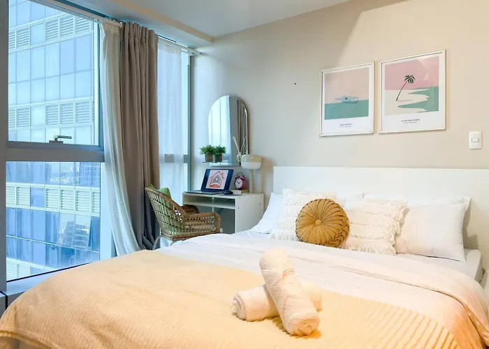 Luxurious Modern Bgc Condo At Uptown #Upt131H