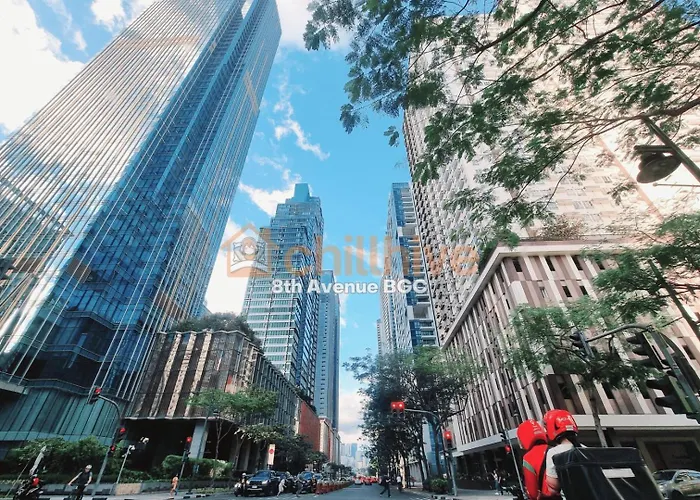 Luxury Bgc Condo Across Uptown Mall #Ournw19A