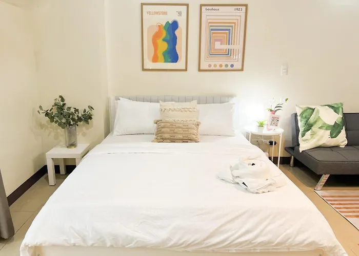 Stylish Condo, Venice Bgc, Pool, Wifi #Vlrtc29E