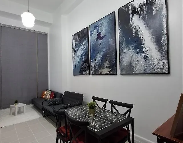 Forbeswood Garden Suite Parklane Bgc