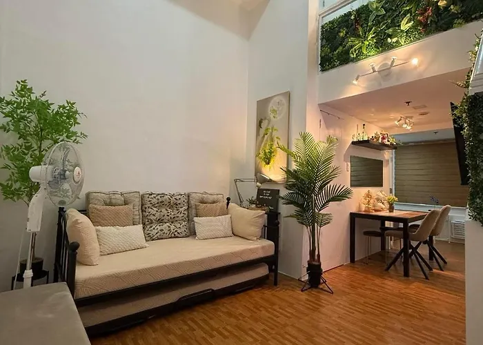 Trendy 3Br Loft Condo Along Edsa