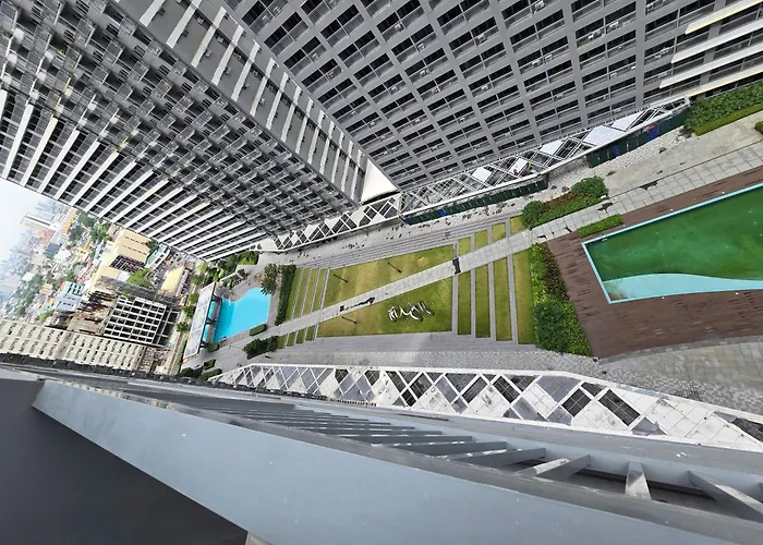 Citispace 1BR Condotel Suite at FAME Residences #FM10A