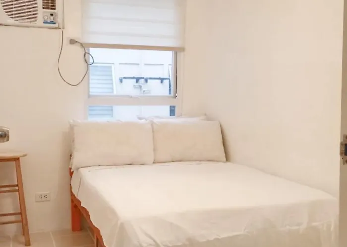 Halsey'S Staycation Manila
