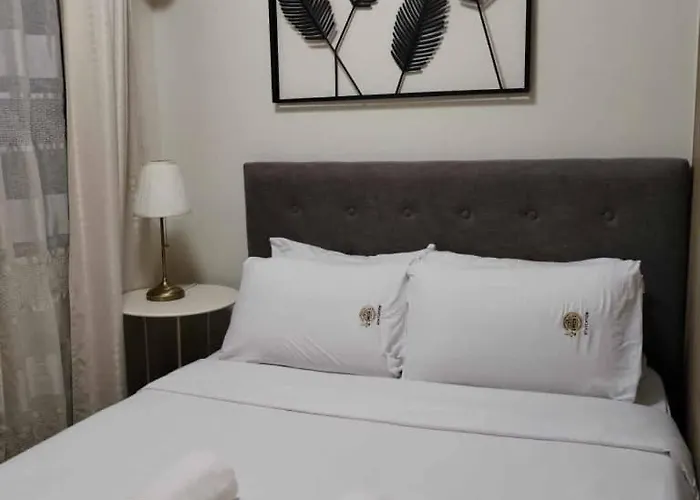Qween E Choice 2 Qween Bed Condo