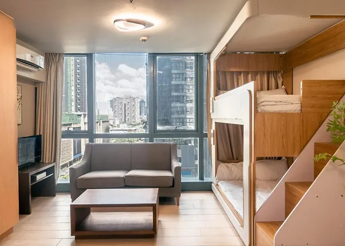 Uptown Bgc Spacious Unit - 1 Queen Bed And Bunkbed