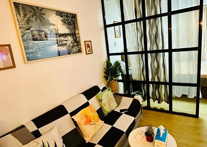 Staycation 941