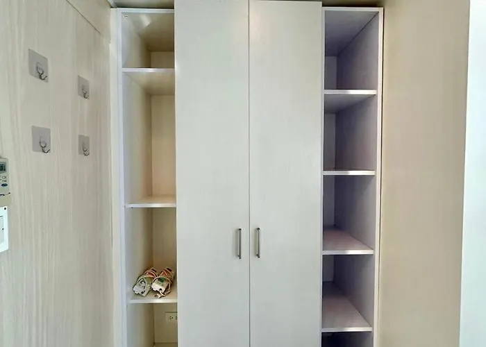 Condo In Boni Mrt Station Near Shaw, Ortigas And Makati