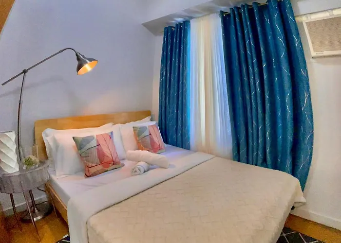 8 Adriatico 23 1 Bedroom Condo Homestay With Balcony In Ermita Manila Near Us Embassy And Saint Lukes Medical Extension Clinic