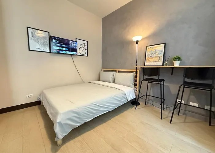 Cozy Studio In Salcedo Village Makati