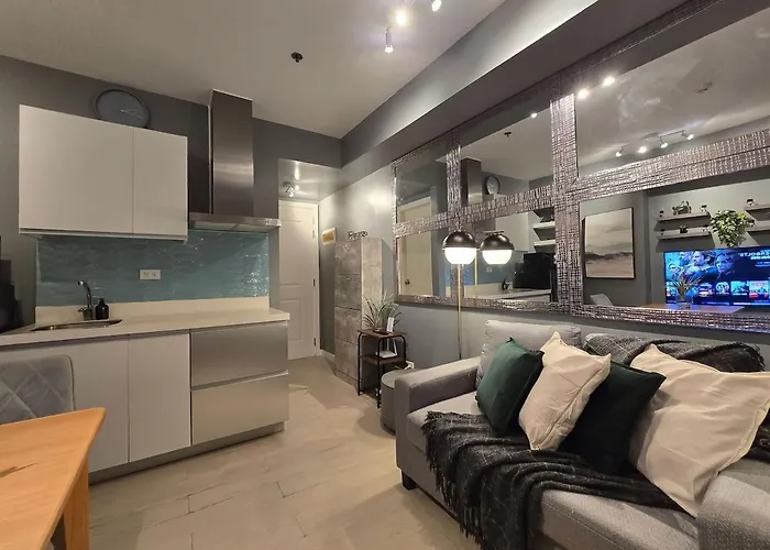 Citispace 1Br Condotel Suite At Azure Urban Resort Near Airport #Az07A