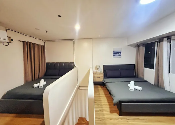 Family Loft Unit Hotel In Bgc The Fort High Street