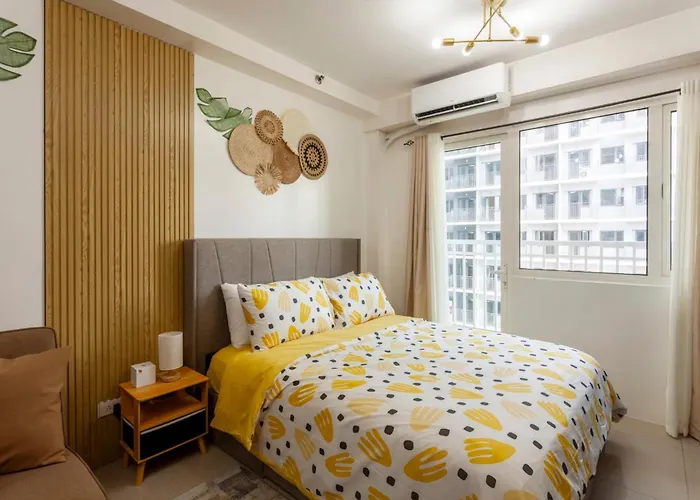 Moa Staycation Located In Shore1 And 2 Residences Pasay City