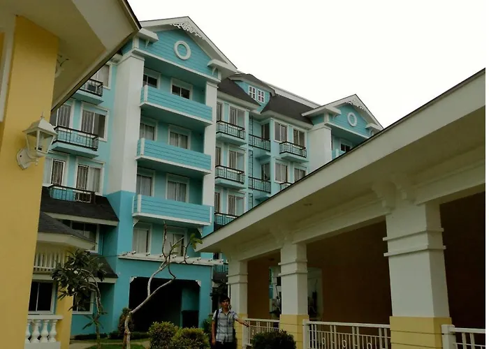 Homey Haven - Flora Vista Apartment