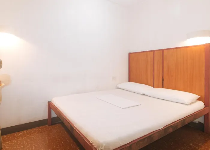 Stay Malate Hostel By Reddoorz