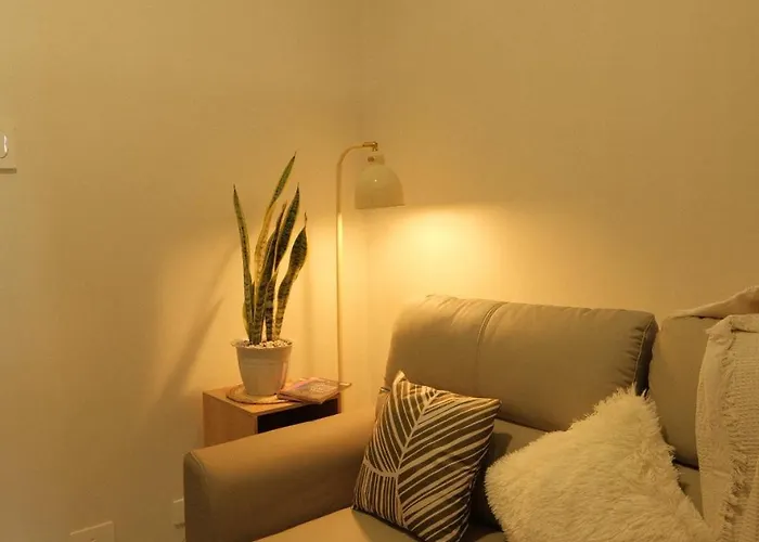 The Metro Suite - 1Br Condo 36F With City View