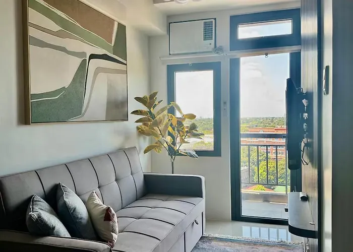 2Br QC Furnished Condo w 300mbps Net Free Pool Use