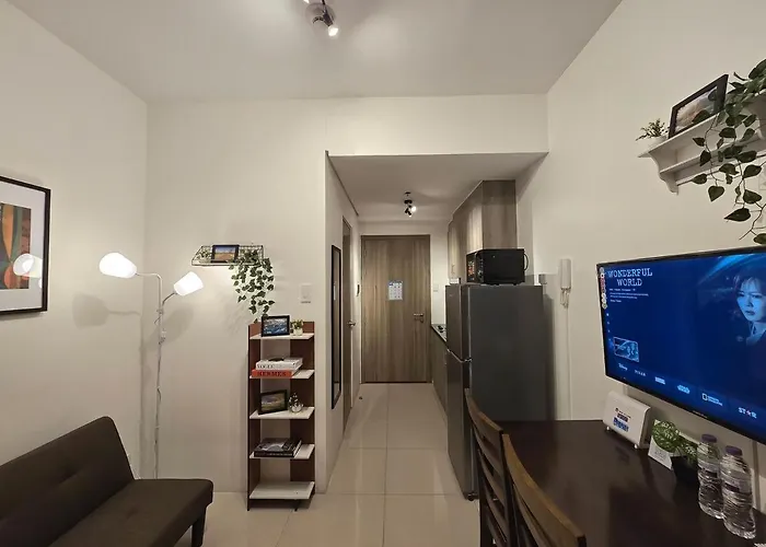 Citispace 1BR Condotel Suite at FAME Residences #FM13B