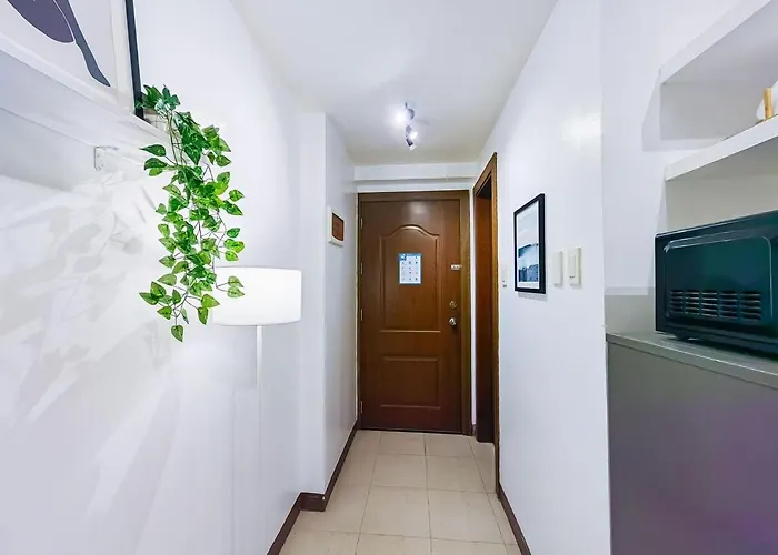 Citispace 1Br Condotel Suite At Ridgewood Towers Near Bgc Airport #Rw03B