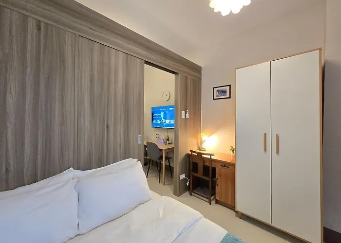 Citispace 1Br Condotel Suite At Fame Residences #Fm64B