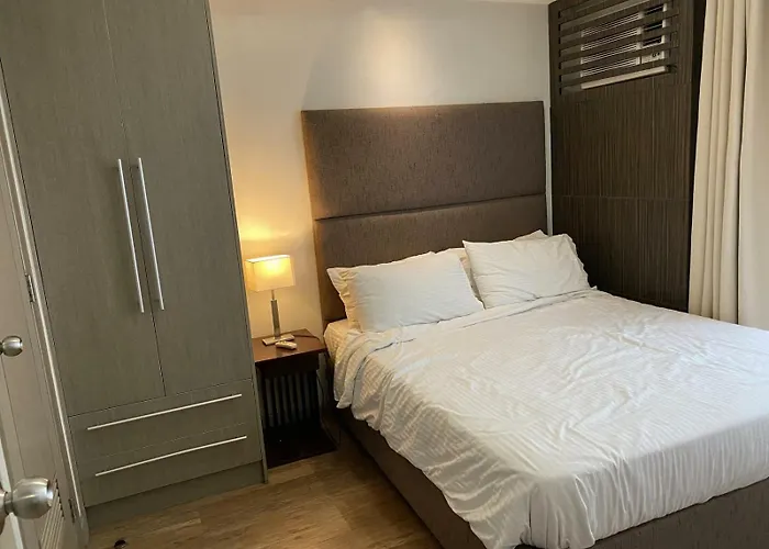Makati 1Br High Floor