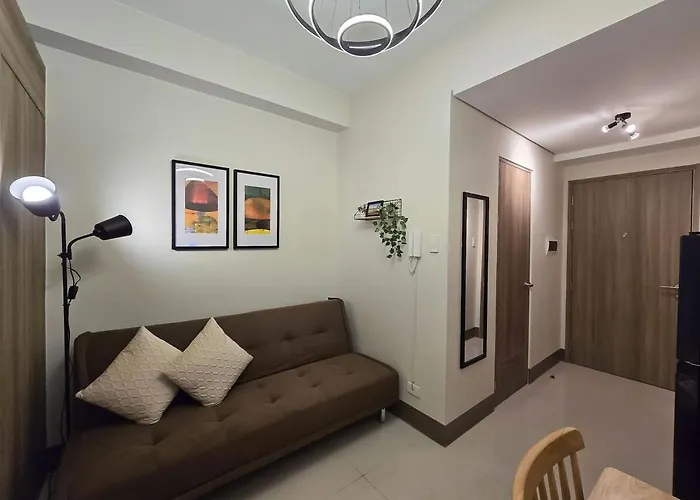 Citispace 1BR Condotel Suite at FAME Residences #FM33B