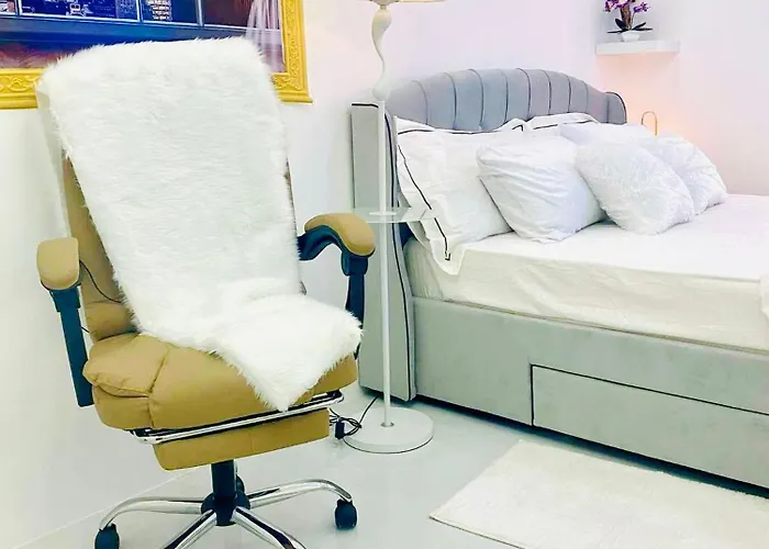 White Rose Condotel At Victoria Sports Tower