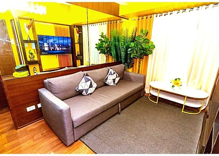 2 Bedroom Green Yellow Luxury 5549 Makati 300Mb Swim
