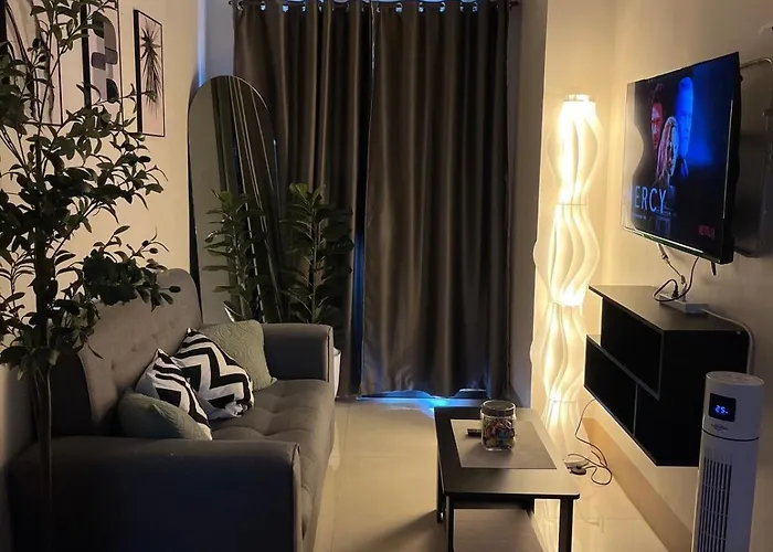 Cozy Minimalist Condo Unit