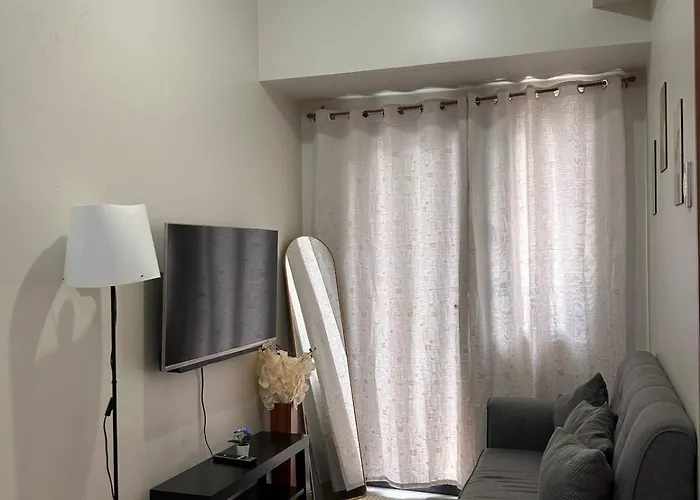 1Bedroom Condo At Shore Near Airport & Moa Balcony Pool View