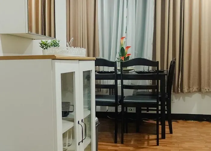 Modern Condo For Group, With Kitchen, Wi-Fi & Netflix, Near Mrt Boni