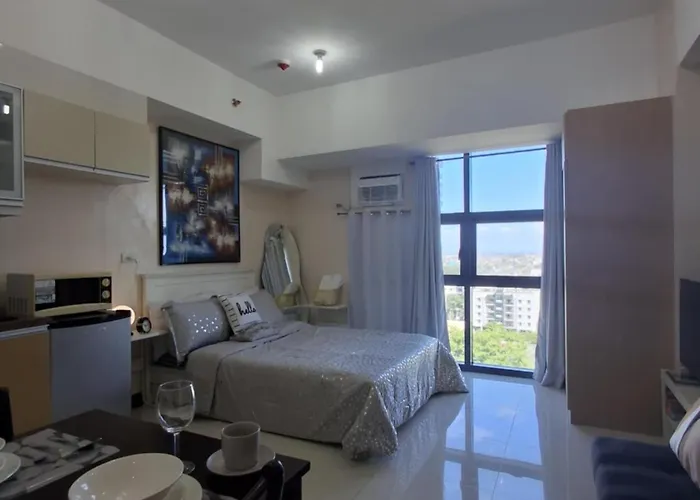 Cozy Studio Unit Mckinley Hill