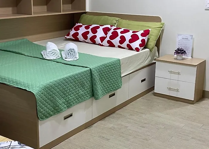 Dh Suites
