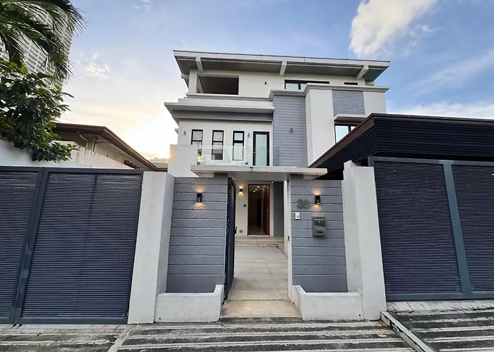 Halika Villa & Capitolo Events Place Near Bgc