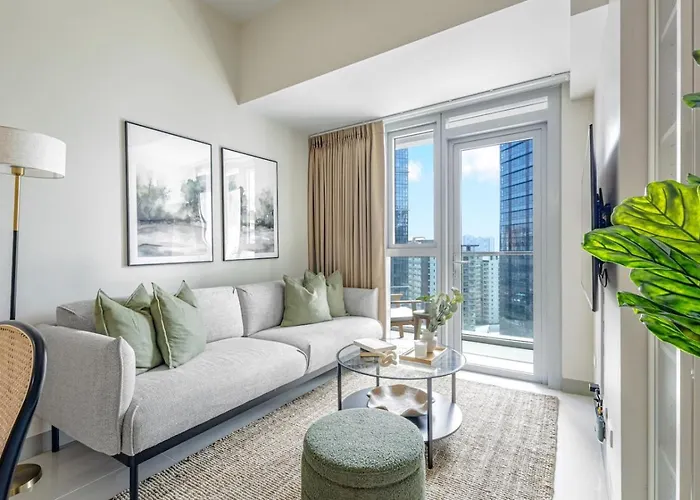 Stylish 2 Bedroom Home With Bathtub And Balcony Uptown Bgc