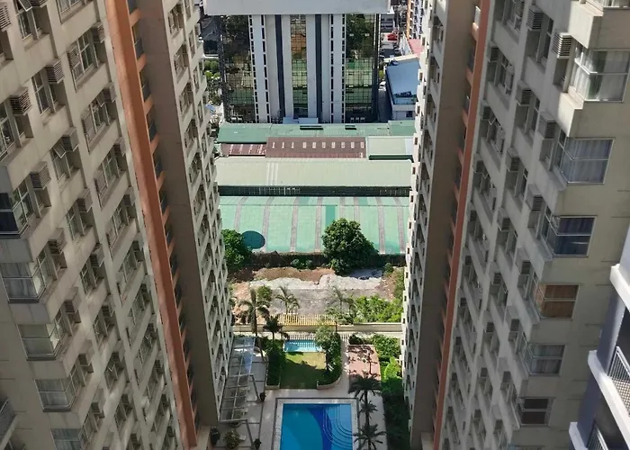 Homefort Twin Bed Suite - Red Residences Unit 2649